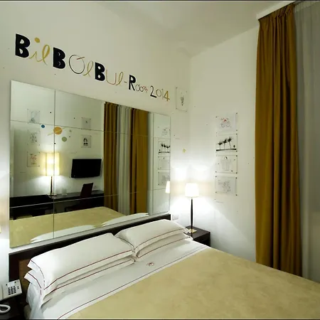 Phi Hotel
