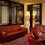 Phi Hotel