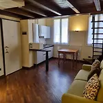 Phi Hotel
