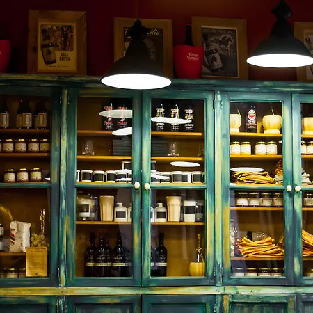 Phi Al Cappello Rosso Bologna