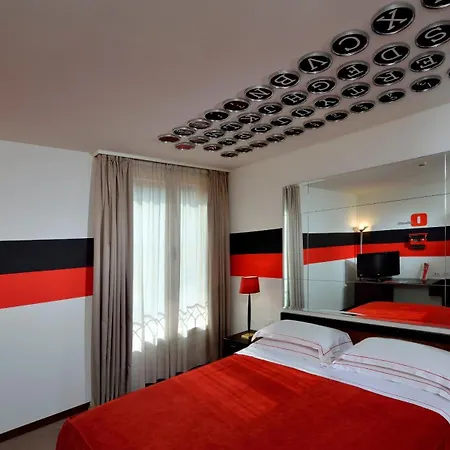 Phi Hotel Bologna