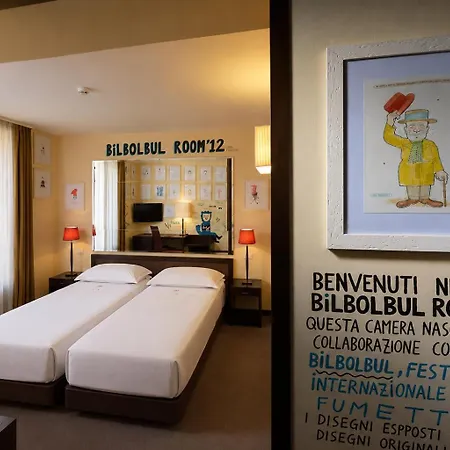 Phi Hotel