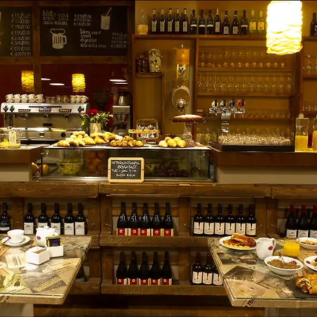 Phi Al Cappello Rosso Hotel