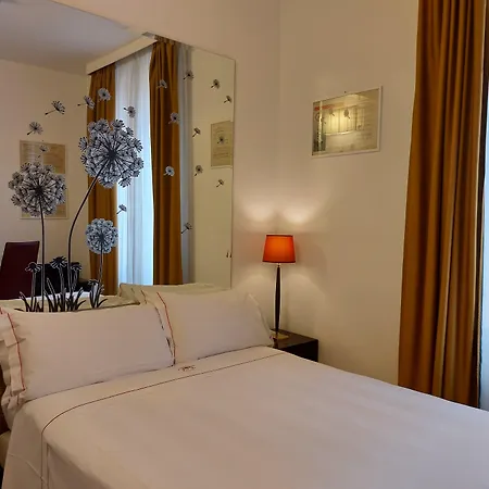 Phi Hotel